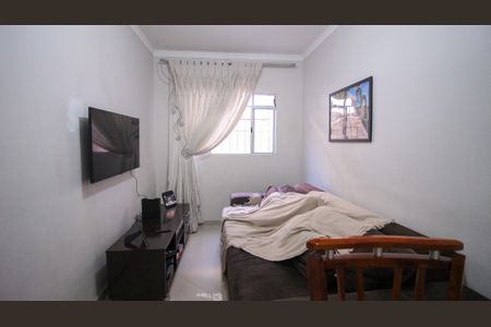 Casa à venda com 130m², 2 quartos e 3 vagasSala