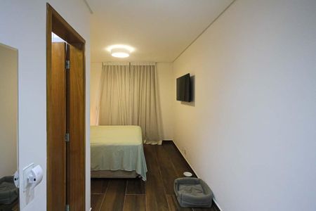 Casa à venda com 130m², 2 quartos e 3 vagas Casa à venda com 130m², 2 quartos e 3 vagasSuite