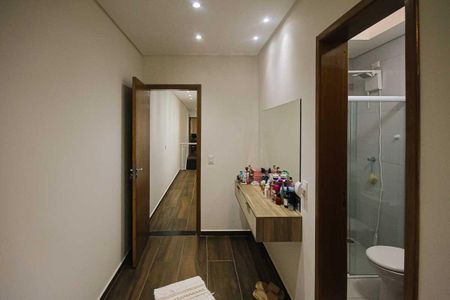 Casa à venda com 130m², 2 quartos e 3 vagas Casa à venda com 130m², 2 quartos e 3 vagasSuite