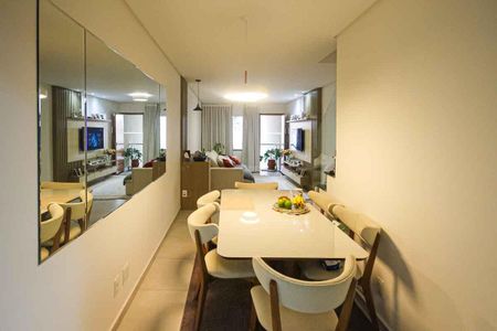 Casa à venda com 130m², 2 quartos e 3 vagas Casa à venda com 130m², 2 quartos e 3 vagasSala de Jantar