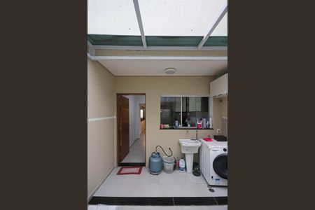 Casa à venda com 130m², 2 quartos e 3 vagas Casa à venda com 130m², 2 quartos e 3 vagasÁrea de Serviço e Quintal