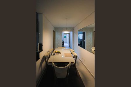 Casa à venda com 130m², 2 quartos e 3 vagas Casa à venda com 130m², 2 quartos e 3 vagasSala de Jantar