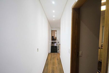 Casa à venda com 130m², 2 quartos e 3 vagas Casa à venda com 130m², 2 quartos e 3 vagasCorredor dos Quarto