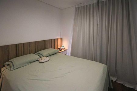 Casa à venda com 130m², 2 quartos e 3 vagas Casa à venda com 130m², 2 quartos e 3 vagasSuite