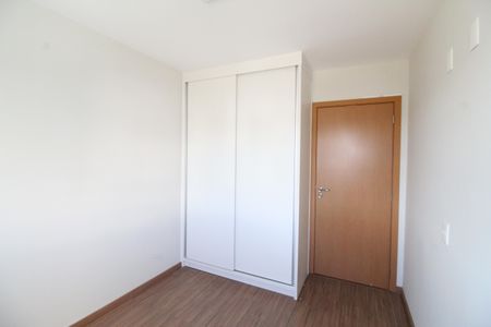 Apartamento para alugar com 104m², 3 quartos e 2 vagasQuarto 2