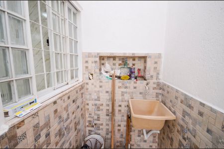 Apartamento à venda com 120m², 2 quartos e 1 vagaÁrea de Serviço