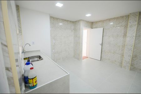 Apartamento à venda com 120m², 2 quartos e 1 vagaCozinha