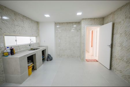 Apartamento à venda com 120m², 2 quartos e 1 vagaCozinha