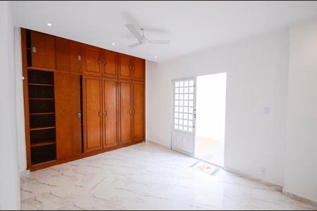Apartamento à venda com 120m², 2 quartos e 1 vagaQuarto