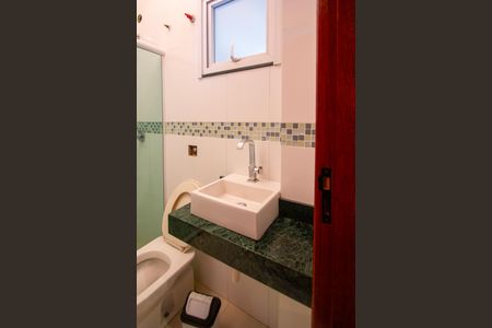 Casa para alugar com 500m², 6 quartos e 4 vagasBanheiro Social 2