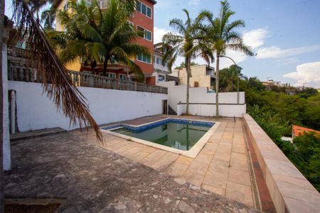 Casa para alugar com 500m², 6 quartos e 4 vagasPiscina
