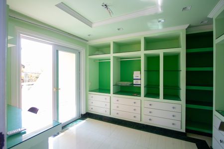 Casa para alugar com 500m², 6 quartos e 4 vagasCloset da suíte 1