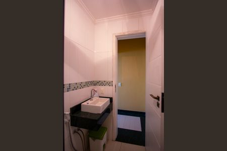 Casa para alugar com 500m², 6 quartos e 4 vagasBanheiro Social 1