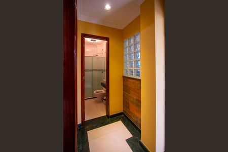 Casa para alugar com 500m², 6 quartos e 4 vagasCorredor