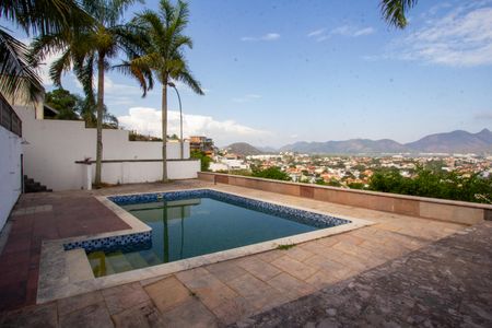 Casa para alugar com 500m², 6 quartos e 4 vagasPiscina
