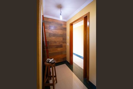 Casa para alugar com 500m², 6 quartos e 4 vagasCorredor