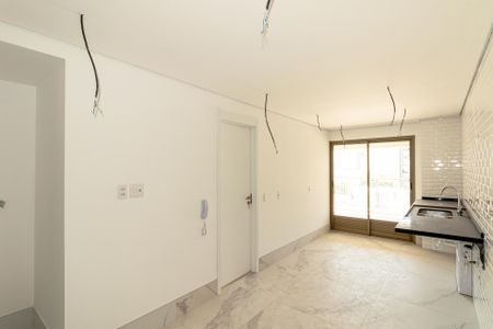 Apartamento à venda com 149m², 3 quartos e 2 vagas Apartamento à venda com 149m², 3 quartos e 2 vagasCozinha