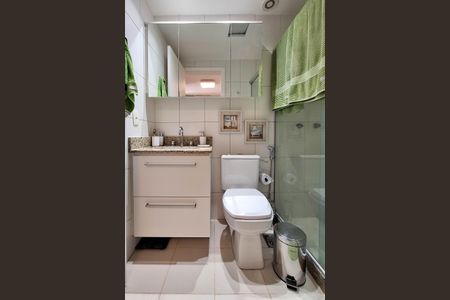 Apartamento à venda com 94m², 3 quartos e 2 vagas Apartamento à venda com 94m², 3 quartos e 2 vagasBanheiro da Suíte