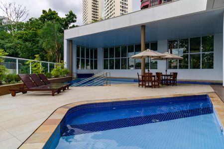 Apartamento à venda com 93m², 2 quartos e 2 vagasÁrea comum - Piscina