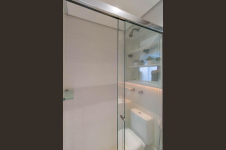 Apartamento à venda com 93m², 2 quartos e 2 vagasBanheiro da Suíte 1