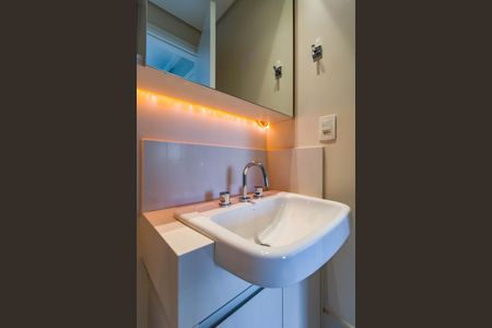 Apartamento à venda com 93m², 2 quartos e 2 vagasBanheiro da Suíte 1