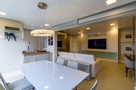 Apartamento à venda com 93m², 2 quartos e 2 vagasVaranda gourmet