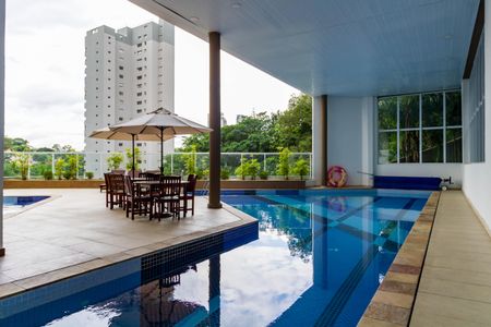 Apartamento à venda com 93m², 2 quartos e 2 vagasÁrea comum - Piscina