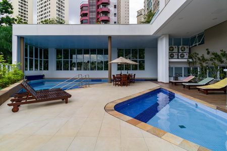 Apartamento à venda com 93m², 2 quartos e 2 vagasÁrea comum - Piscina