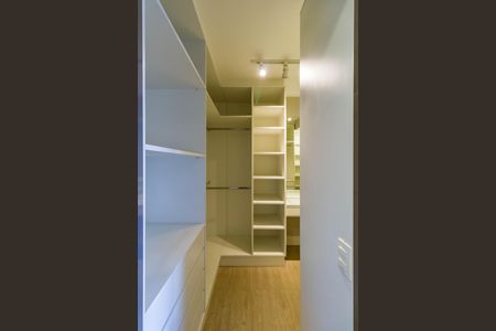 Apartamento à venda com 93m², 2 quartos e 2 vagasSuíte 2