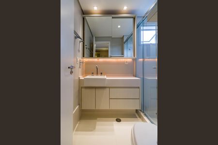 Apartamento à venda com 93m², 2 quartos e 2 vagasBanheiro da Suíte 2