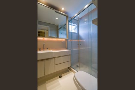 Apartamento à venda com 93m², 2 quartos e 2 vagasBanheiro da Suíte 2