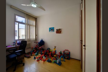 Apartamento à venda com 105m², 3 quartos e 2 vagasQuarto 2
