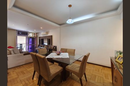 Apartamento à venda com 105m², 3 quartos e 2 vagasSala