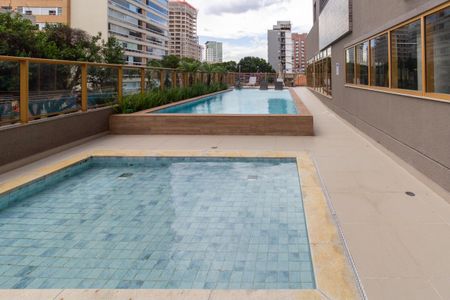 Studio à venda com 29m², 1 quarto e sem vagaÁrea comum - Piscina