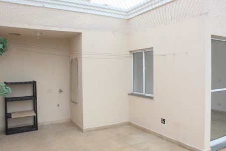 Apartamento para alugar com 100m², 3 quartos e 1 vagaVaranda