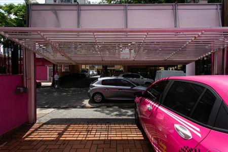 Casa à venda com 350m², 5 quartos e 5 vagasGaragem