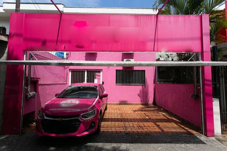 Casa à venda com 350m², 5 quartos e 5 vagasFachada