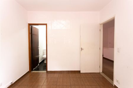 Casa à venda com 350m², 5 quartos e 5 vagasSuíte