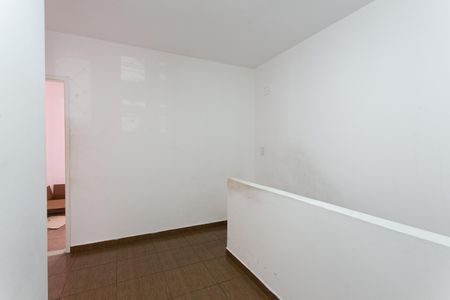 Casa à venda com 350m², 5 quartos e 5 vagasCorredor