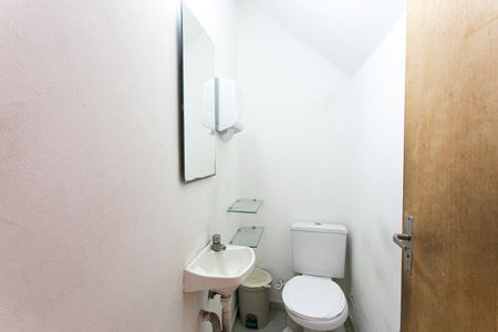 Casa à venda com 350m², 5 quartos e 5 vagasLavabo