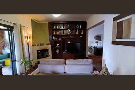 Apartamento à venda com 216m², 4 quartos e 3 vagas Apartamento à venda com 216m², 4 quartos e 3 vagasSala