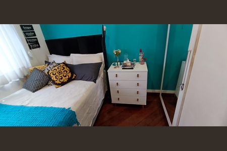 Apartamento à venda com 216m², 4 quartos e 3 vagas Apartamento à venda com 216m², 4 quartos e 3 vagasQuarto 2