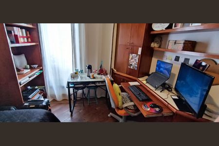 Apartamento à venda com 216m², 4 quartos e 3 vagas Apartamento à venda com 216m², 4 quartos e 3 vagasQuarto 1