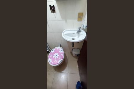 Apartamento à venda com 216m², 4 quartos e 3 vagas Apartamento à venda com 216m², 4 quartos e 3 vagasBanheiro de serviço