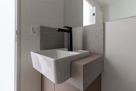 Apartamento à venda com 93m², 2 quartos e 2 vagasBanheiro da Suíte 2