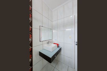 Casa à venda com 170m², 3 quartos e 4 vagasBanheiro 2