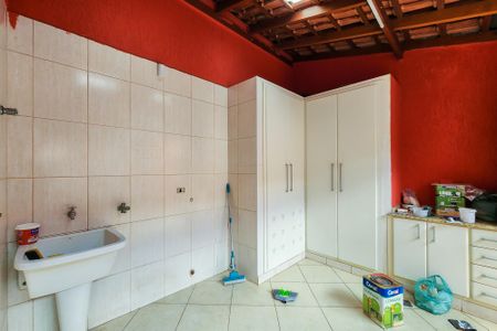 Casa à venda com 170m², 3 quartos e 4 vagasÁrea de Serviço