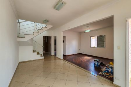Casa à venda com 170m², 3 quartos e 4 vagasSala
