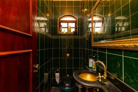 Casa à venda com 250m², 3 quartos e 5 vagasLavabo