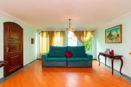 Casa à venda com 250m², 3 quartos e 5 vagasSala